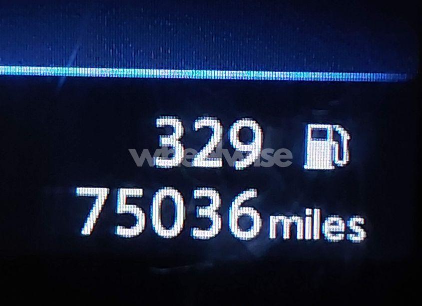 Photo 16 of 2018 Nissan Rogue SV (VIN 5N1AT2MV4JC712956)