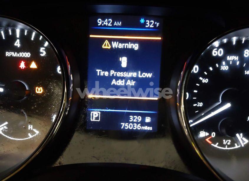 Photo 7 of 2018 Nissan Rogue SV (VIN 5N1AT2MV4JC712956)