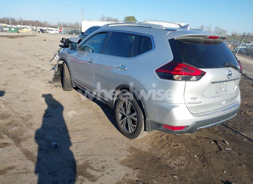 Photo 3 of 2018 Nissan Rogue SL (VIN 5N1AT2MV4JC713055)