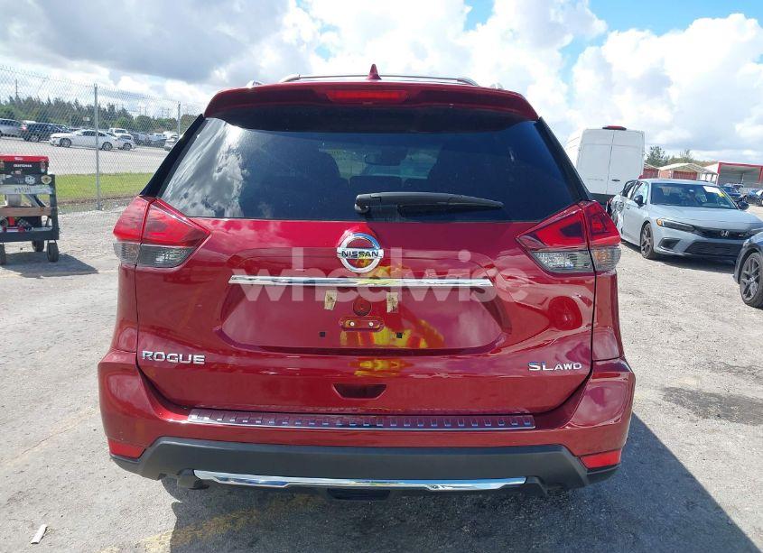 Photo 16 of 2018 Nissan Rogue SL (VIN 5N1AT2MV4JC714514)