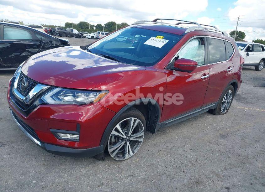 Photo 2 of 2018 Nissan Rogue SL (VIN 5N1AT2MV4JC714514)