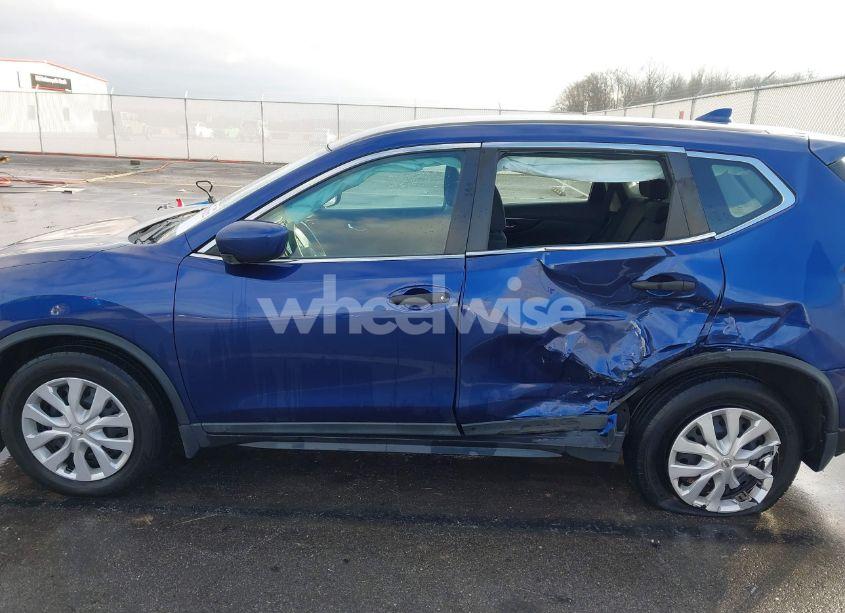 Photo 14 of 2018 Nissan Rogue S (VIN 5N1AT2MV4JC728591)
