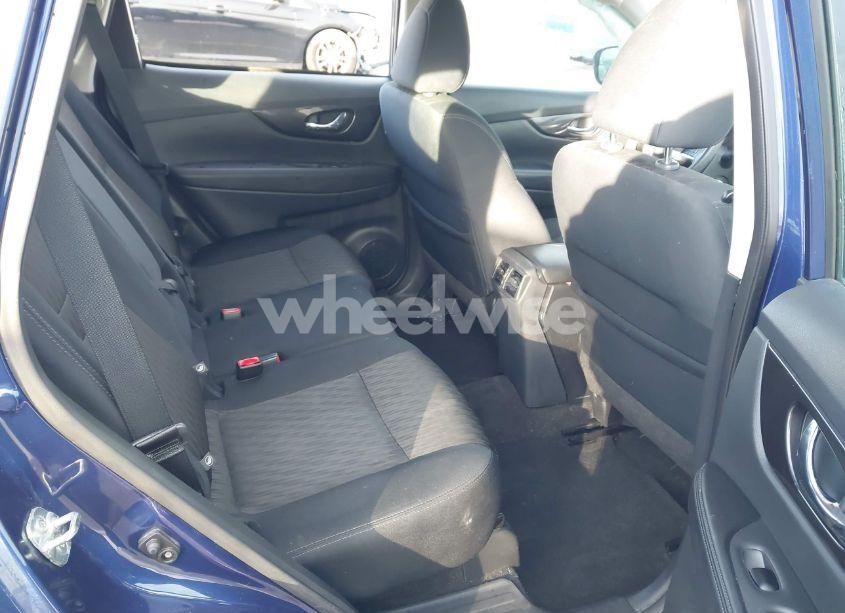 Photo 8 of 2018 Nissan Rogue S (VIN 5N1AT2MV4JC728591)