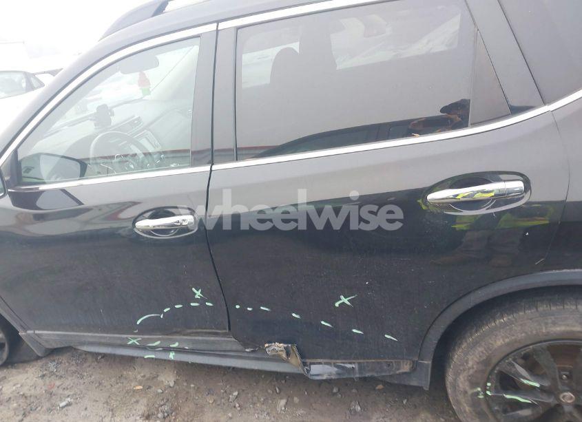 Photo 14 of 2018 Nissan Rogue SV (VIN 5N1AT2MV4JC747142)