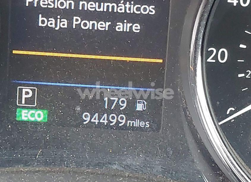 Photo 15 of 2018 Nissan Rogue SV (VIN 5N1AT2MV4JC747142)