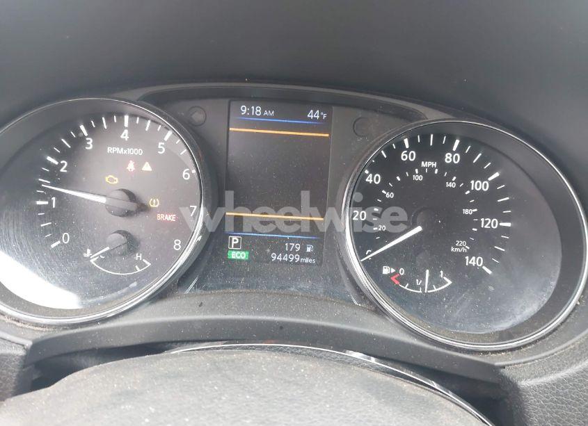 Photo 7 of 2018 Nissan Rogue SV (VIN 5N1AT2MV4JC747142)