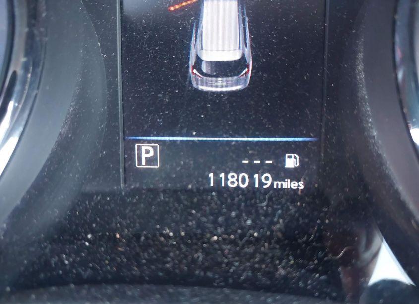 Photo 15 of 2018 Nissan Rogue SV (VIN 5N1AT2MV4JC751854)