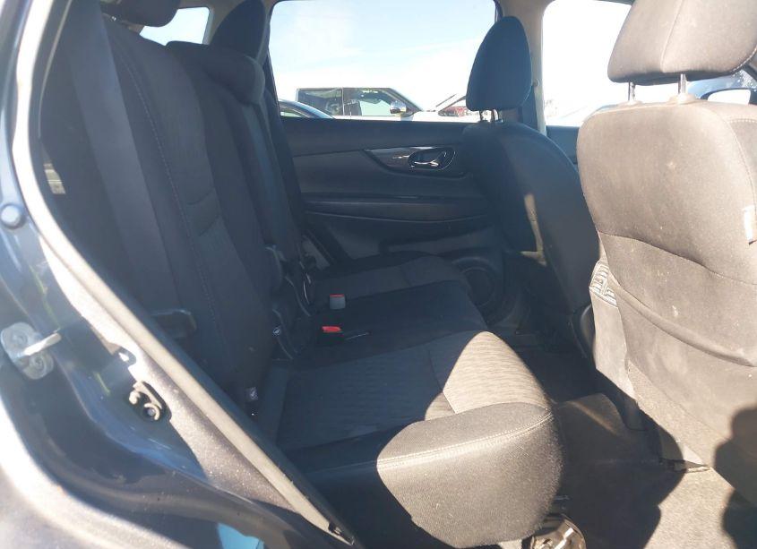 Photo 8 of 2018 Nissan Rogue SV (VIN 5N1AT2MV4JC751854)