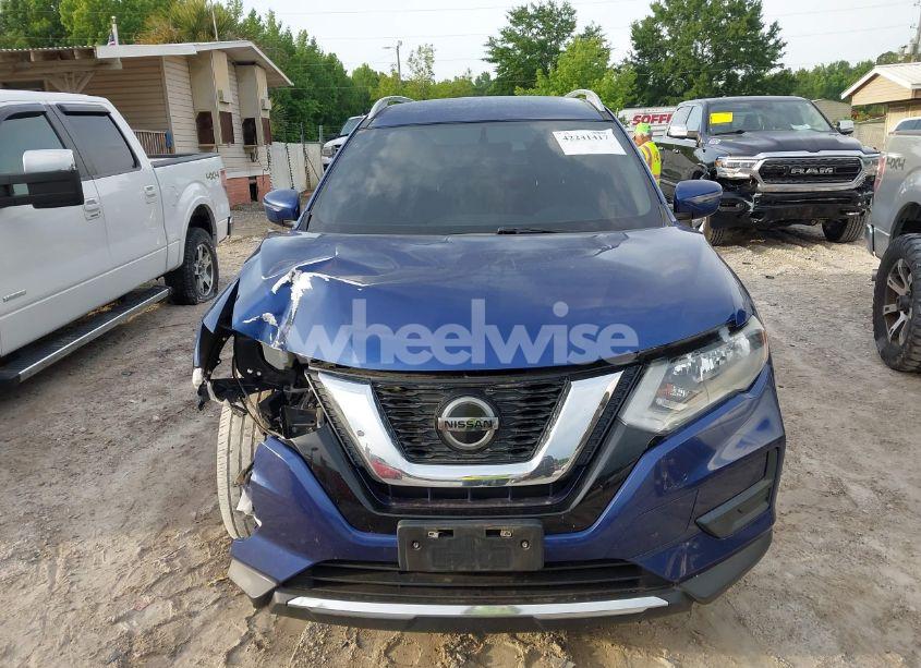 Photo 12 of 2018 Nissan Rogue SV (VIN 5N1AT2MV4JC769920)