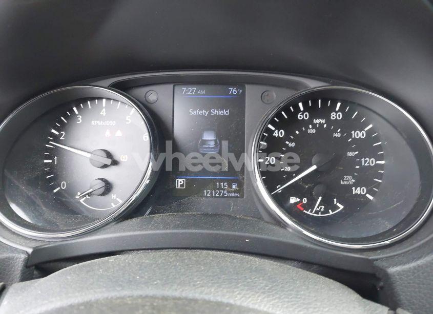 Photo 7 of 2018 Nissan Rogue SV (VIN 5N1AT2MV4JC769920)