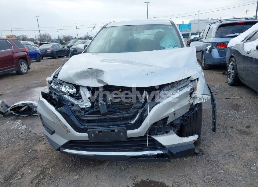 Photo 11 of 2018 Nissan Rogue S (VIN 5N1AT2MV4JC791691)