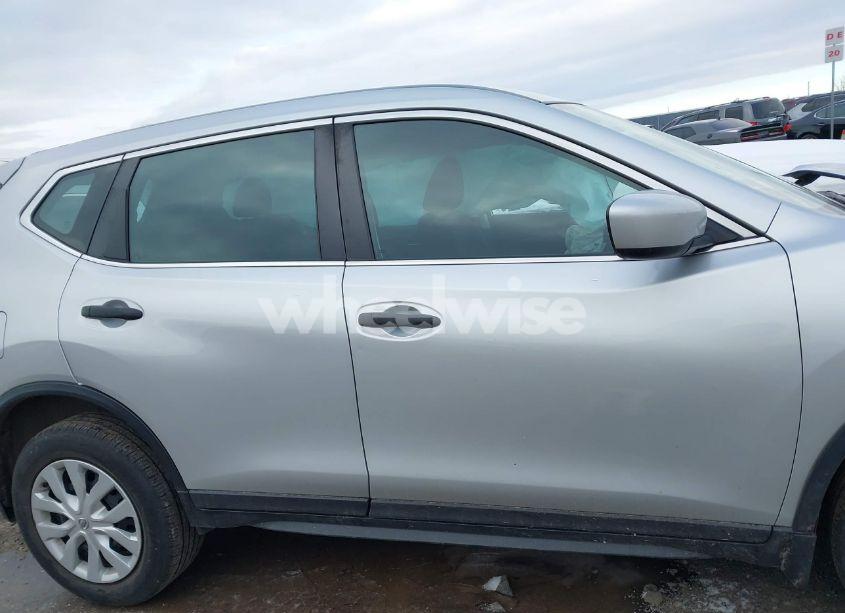 Photo 12 of 2018 Nissan Rogue S (VIN 5N1AT2MV4JC791691)