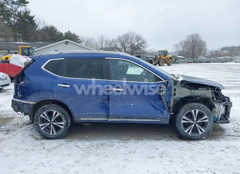 Photo 14 of 2018 Nissan Rogue SL (VIN 5N1AT2MV4JC797961)