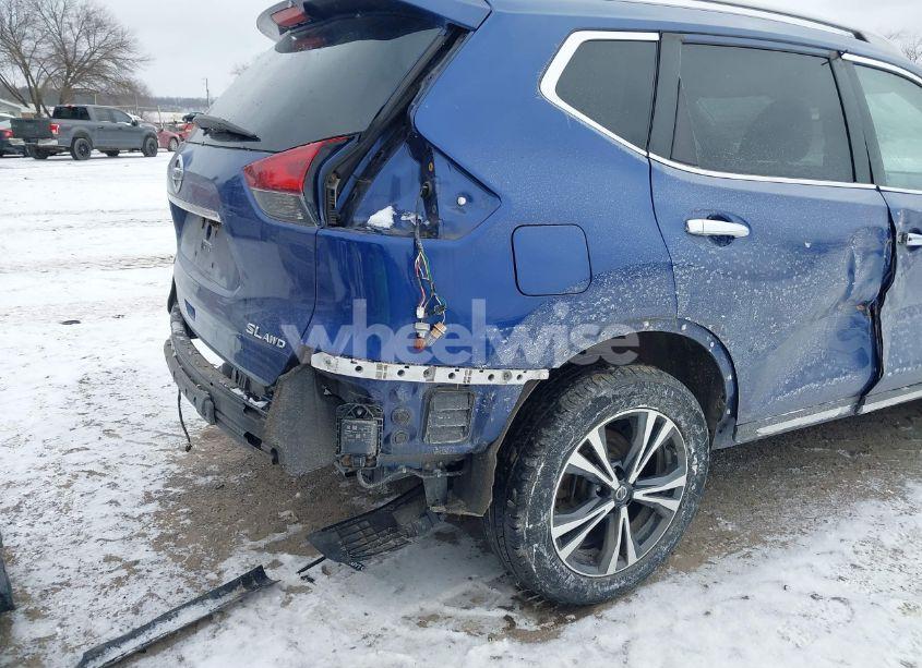 Photo 20 of 2018 Nissan Rogue SL (VIN 5N1AT2MV4JC797961)