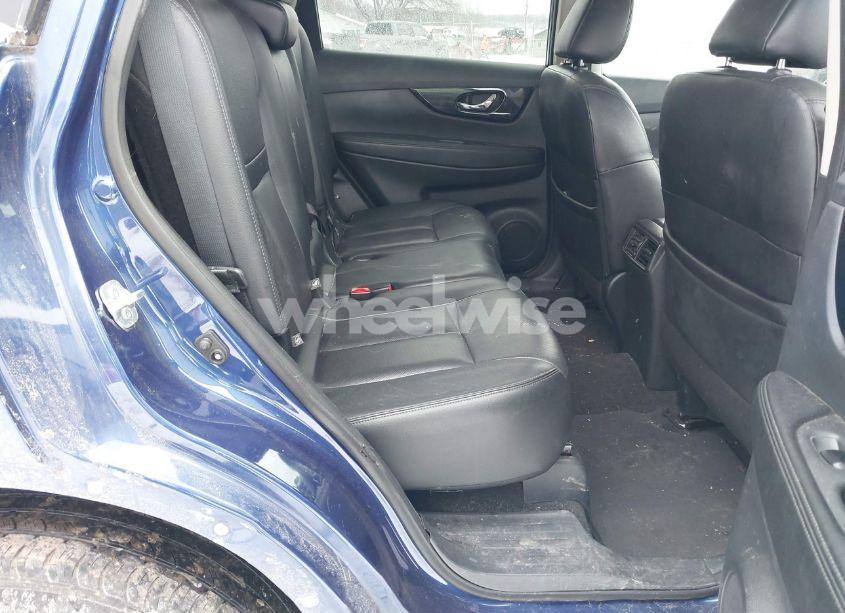 Photo 8 of 2018 Nissan Rogue SL (VIN 5N1AT2MV4JC797961)