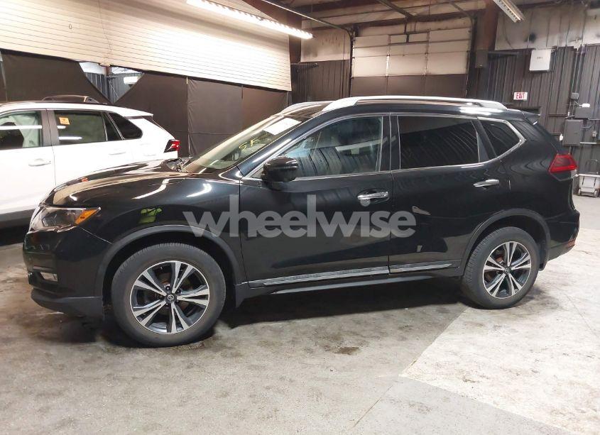 Photo 14 of 2018 Nissan Rogue SL (VIN 5N1AT2MV4JC835950)