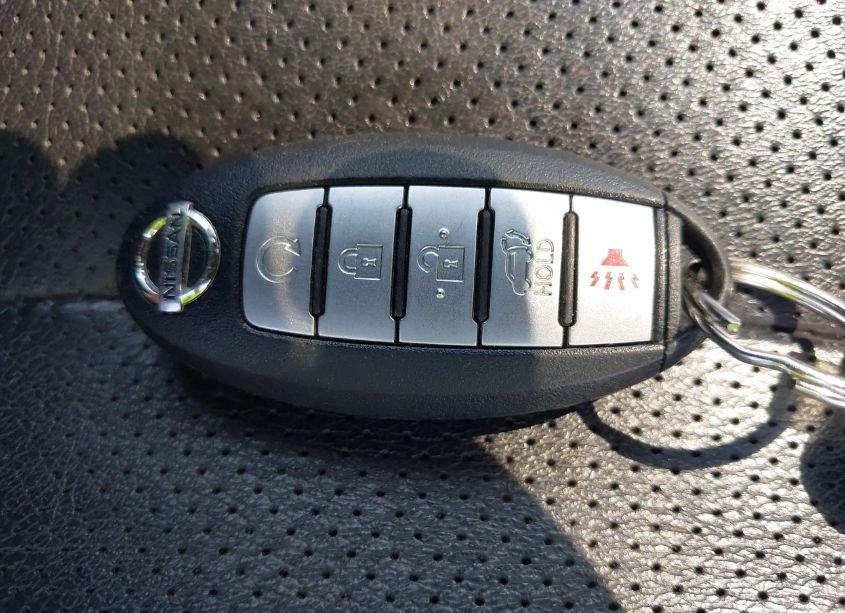 Photo 11 of 2018 Nissan Rogue SL (VIN 5N1AT2MV4JC850240)