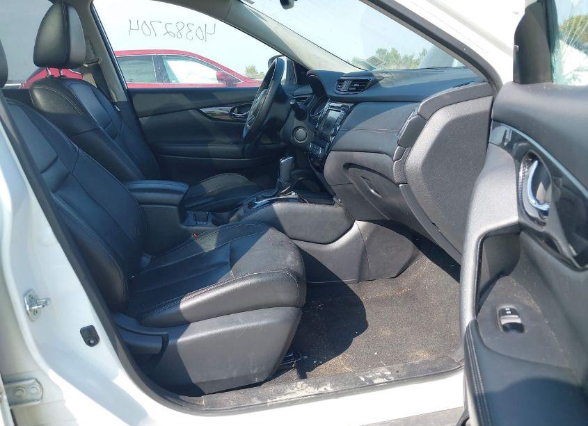 Photo 5 of 2018 Nissan Rogue SL (VIN 5N1AT2MV4JC850240)