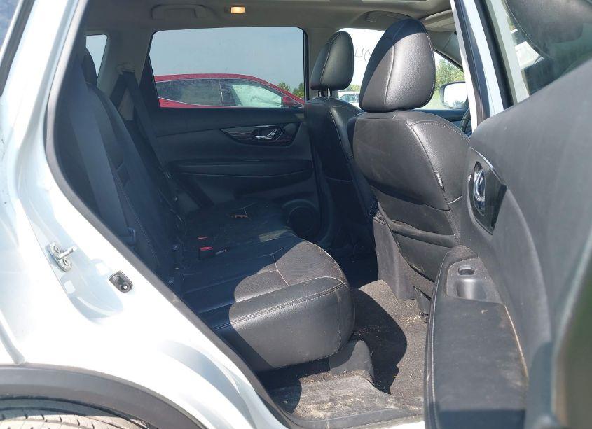 Photo 8 of 2018 Nissan Rogue SL (VIN 5N1AT2MV4JC850240)