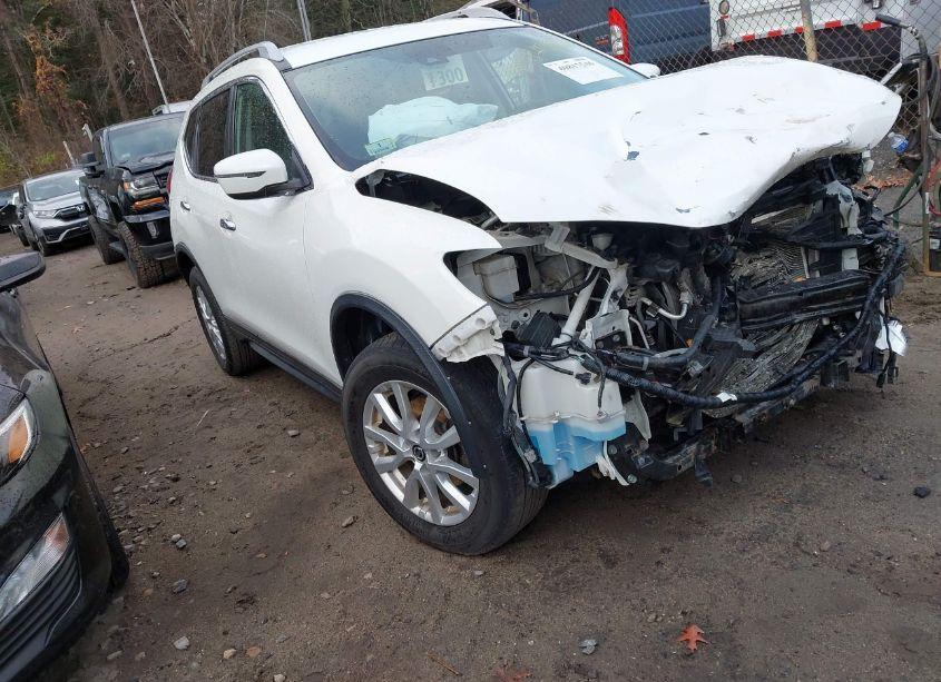 2019 Nissan Rogue SV (VIN 5N1AT2MV4KC705572) main photo