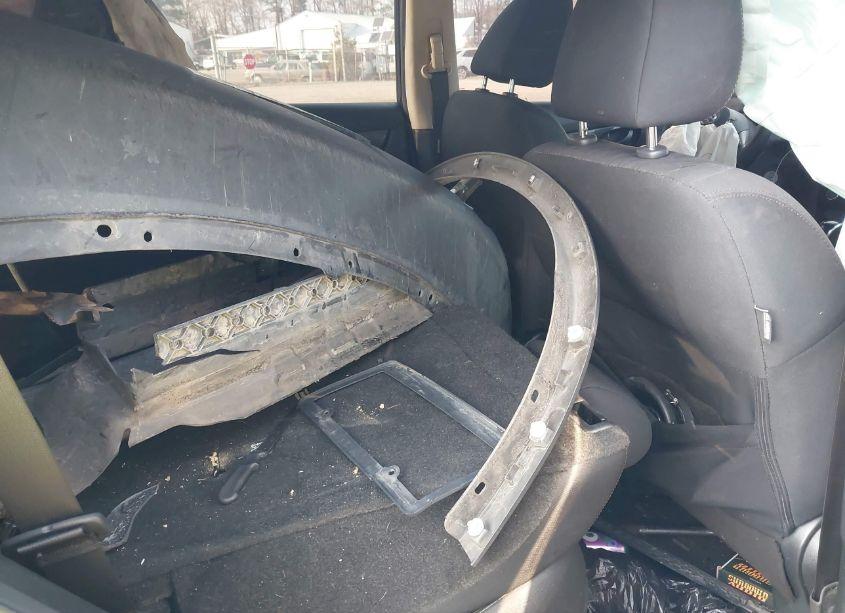 Photo 8 of 2019 Nissan Rogue S (VIN 5N1AT2MV4KC798688)