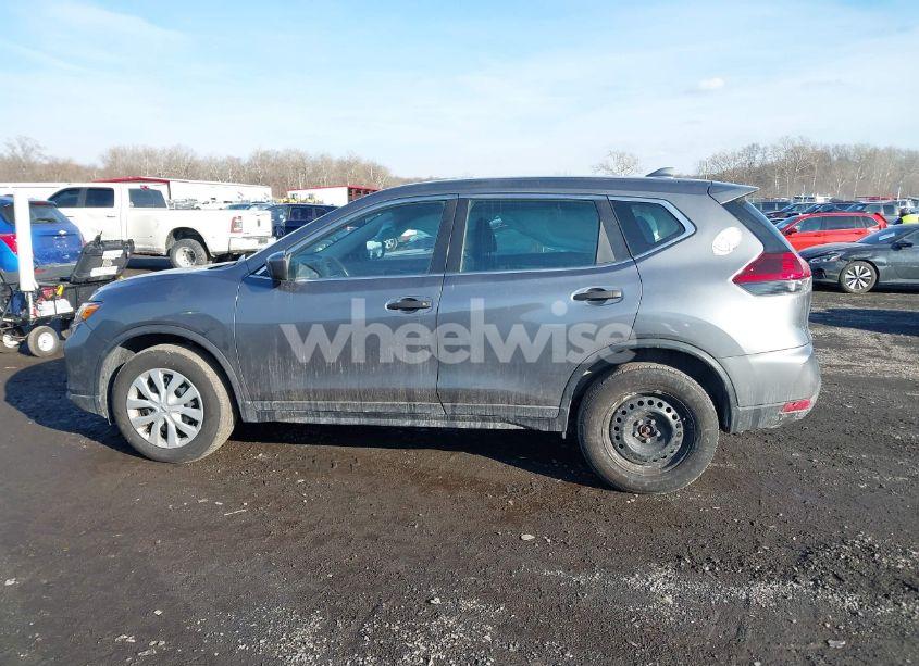 Photo 14 of 2019 Nissan Rogue S (VIN 5N1AT2MV4KC798805)