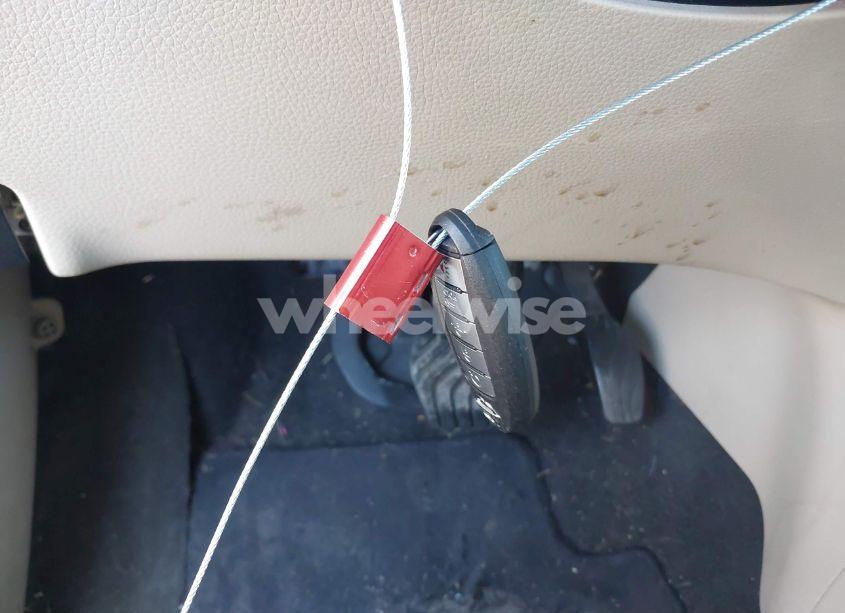 Photo 11 of 2019 Nissan Rogue SV (VIN 5N1AT2MV4KC804876)