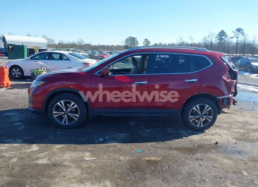 Photo 14 of 2019 Nissan Rogue SV (VIN 5N1AT2MV4KC804876)