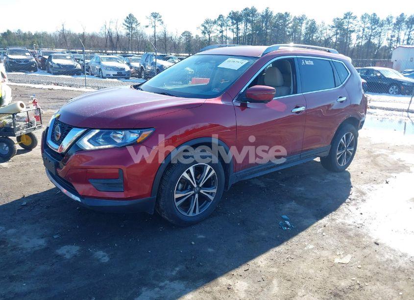 Photo 2 of 2019 Nissan Rogue SV (VIN 5N1AT2MV4KC804876)