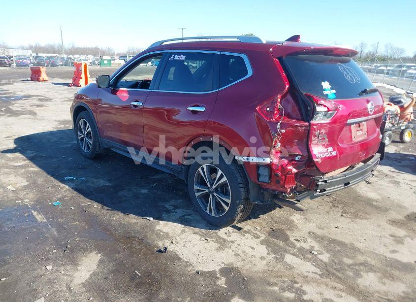 Photo 3 of 2019 Nissan Rogue SV (VIN 5N1AT2MV4KC804876)