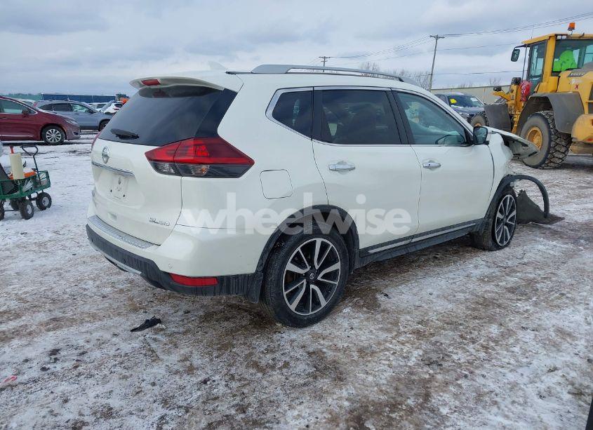 Photo 4 of 2019 Nissan Rogue SL (VIN 5N1AT2MV4KC815652)