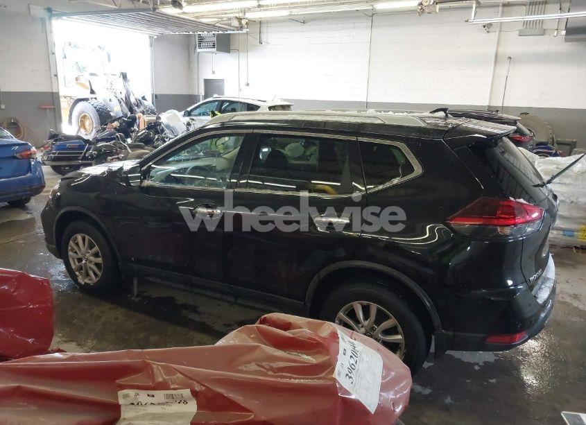 Photo 14 of 2019 Nissan Rogue SV (VIN 5N1AT2MV4KC844343)