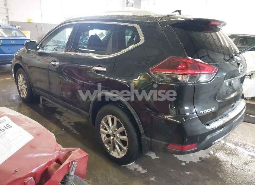 Photo 3 of 2019 Nissan Rogue SV (VIN 5N1AT2MV4KC844343)