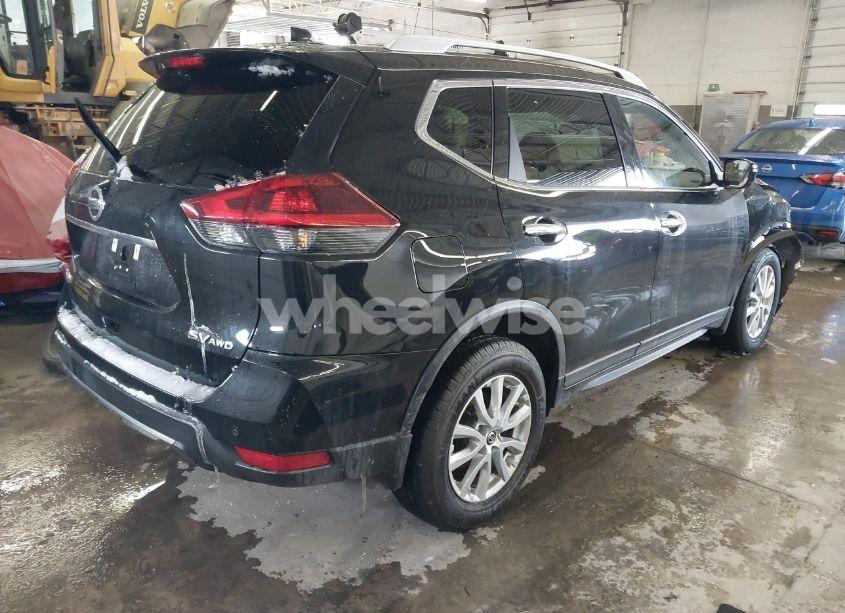 Photo 4 of 2019 Nissan Rogue SV (VIN 5N1AT2MV4KC844343)