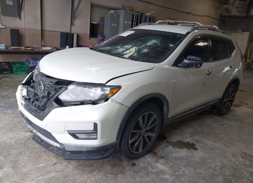 Photo 2 of 2020 Nissan Rogue SL INTELLIGENT AWD (VIN 5N1AT2MV4LC751338)