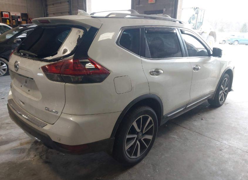 Photo 4 of 2020 Nissan Rogue SL INTELLIGENT AWD (VIN 5N1AT2MV4LC751338)