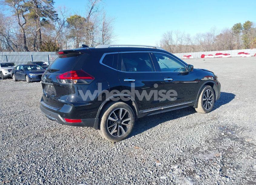 Photo 4 of 2020 Nissan Rogue SL INTELLIGENT AWD (VIN 5N1AT2MV4LC764722)