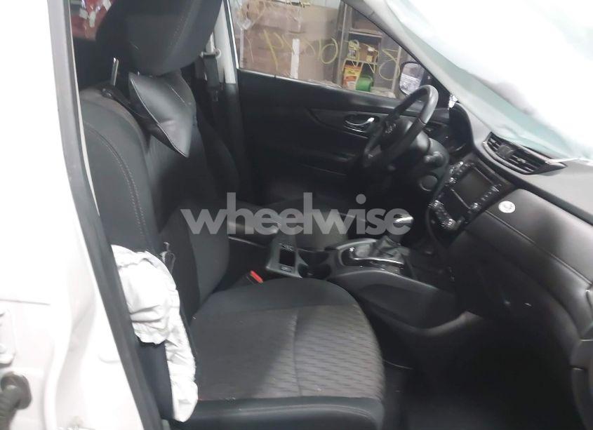 Photo 5 of 2020 Nissan Rogue SV INTELLIGENT AWD (VIN 5N1AT2MV4LC779172)