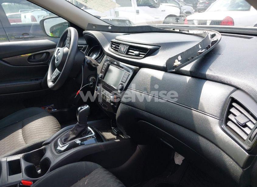 Photo 5 of 2020 Nissan Rogue S INTELLIGENT AWD (VIN 5N1AT2MV4LC787028)