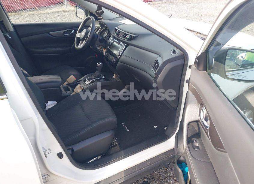 Photo 5 of 2020 Nissan Rogue S INTELLIGENT AWD (VIN 5N1AT2MV4LC793427)