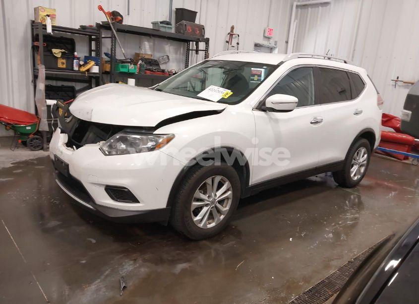 Photo 2 of 2014 Nissan Rogue SV (VIN 5N1AT2MV5EC791964)