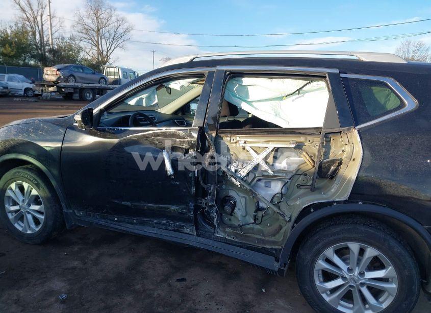 Photo 6 of 2014 Nissan Rogue SV (VIN 5N1AT2MV5EC850267)