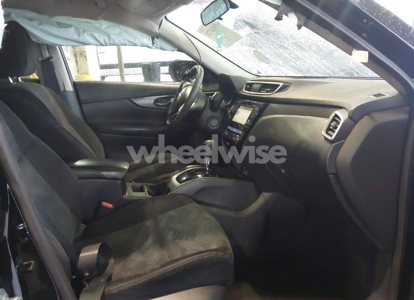 Photo 5 of 2014 Nissan Rogue SV (VIN 5N1AT2MV5EC855520)