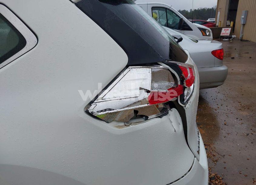 Photo 17 of 2015 Nissan Rogue S (VIN 5N1AT2MV5FC814869)