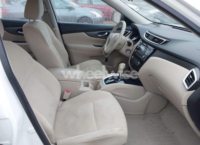 Photo 5 of 2015 Nissan Rogue S (VIN 5N1AT2MV5FC814869)