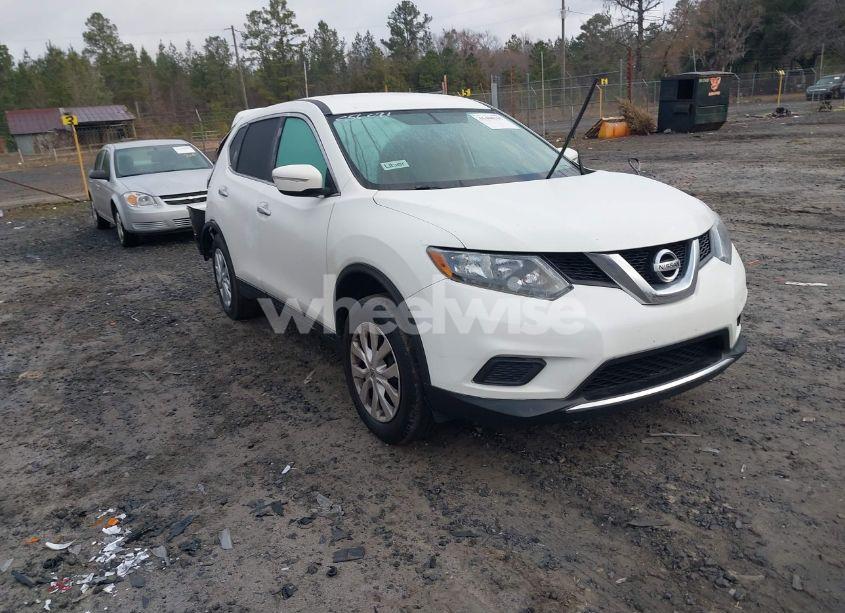 2015 Nissan Rogue S (VIN 5N1AT2MV5FC856071) main photo