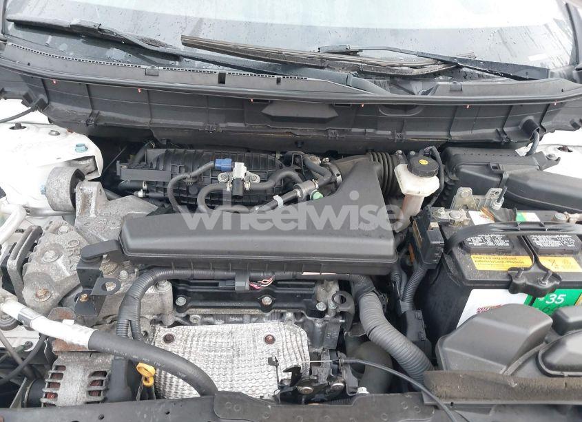 Photo 10 of 2015 Nissan Rogue S (VIN 5N1AT2MV5FC856071)