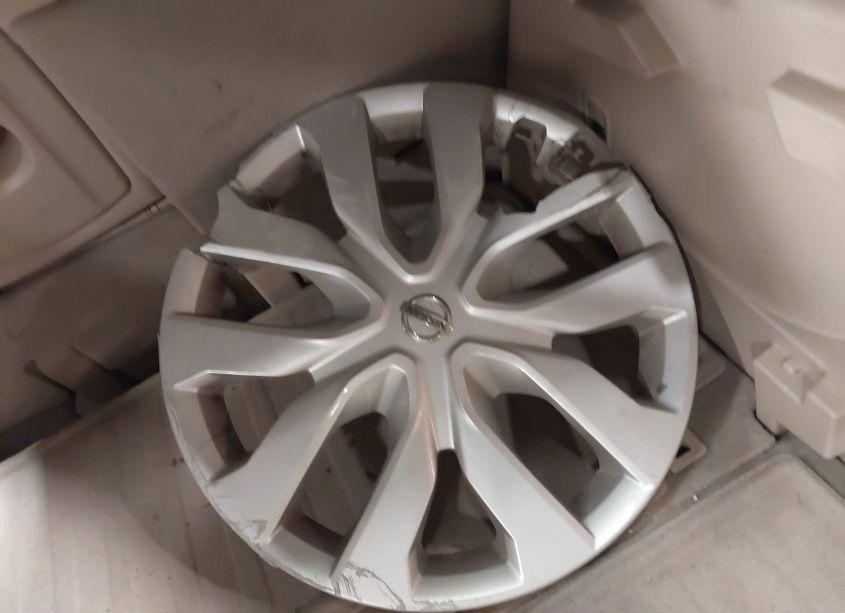 Photo 12 of 2015 Nissan Rogue S (VIN 5N1AT2MV5FC901767)