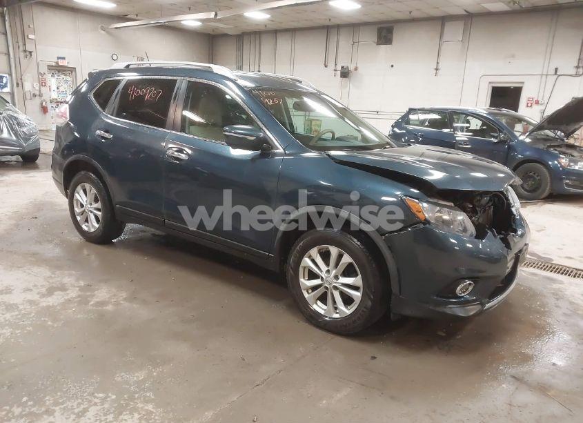 2015 Nissan Rogue SV (VIN 5N1AT2MV5FC903163) main photo