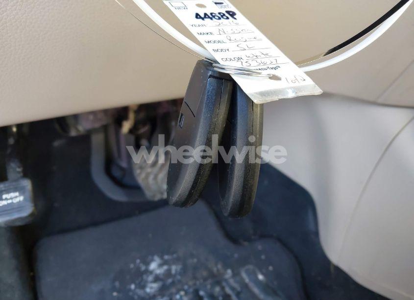 Photo 11 of 2016 Nissan Rogue SL (VIN 5N1AT2MV5GC753637)